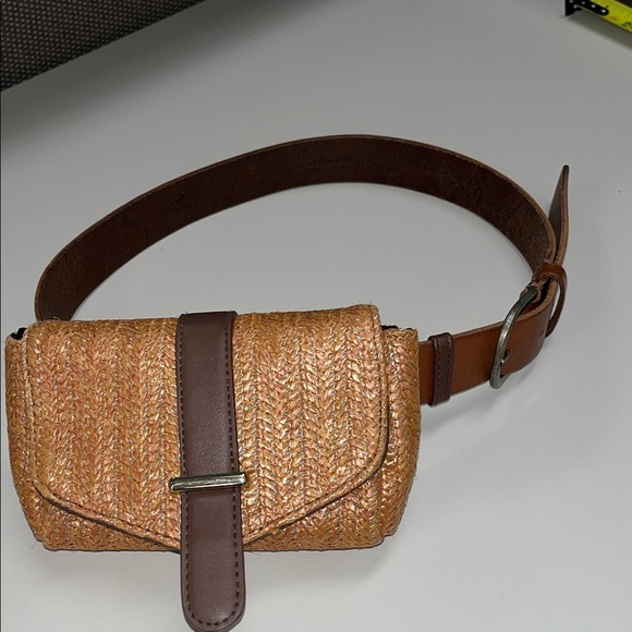 Source Unknown Tan and Brown Belt Bag SZ S-M main image 11